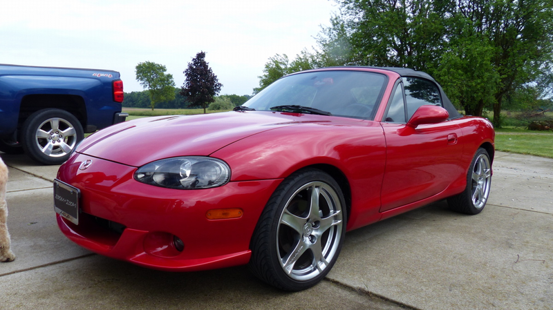 Illustration for article titled At $13,000, Could This ‘Mint’ 2005 Mazdaspeed Miata be Worth Spending a Good Bit of Green?